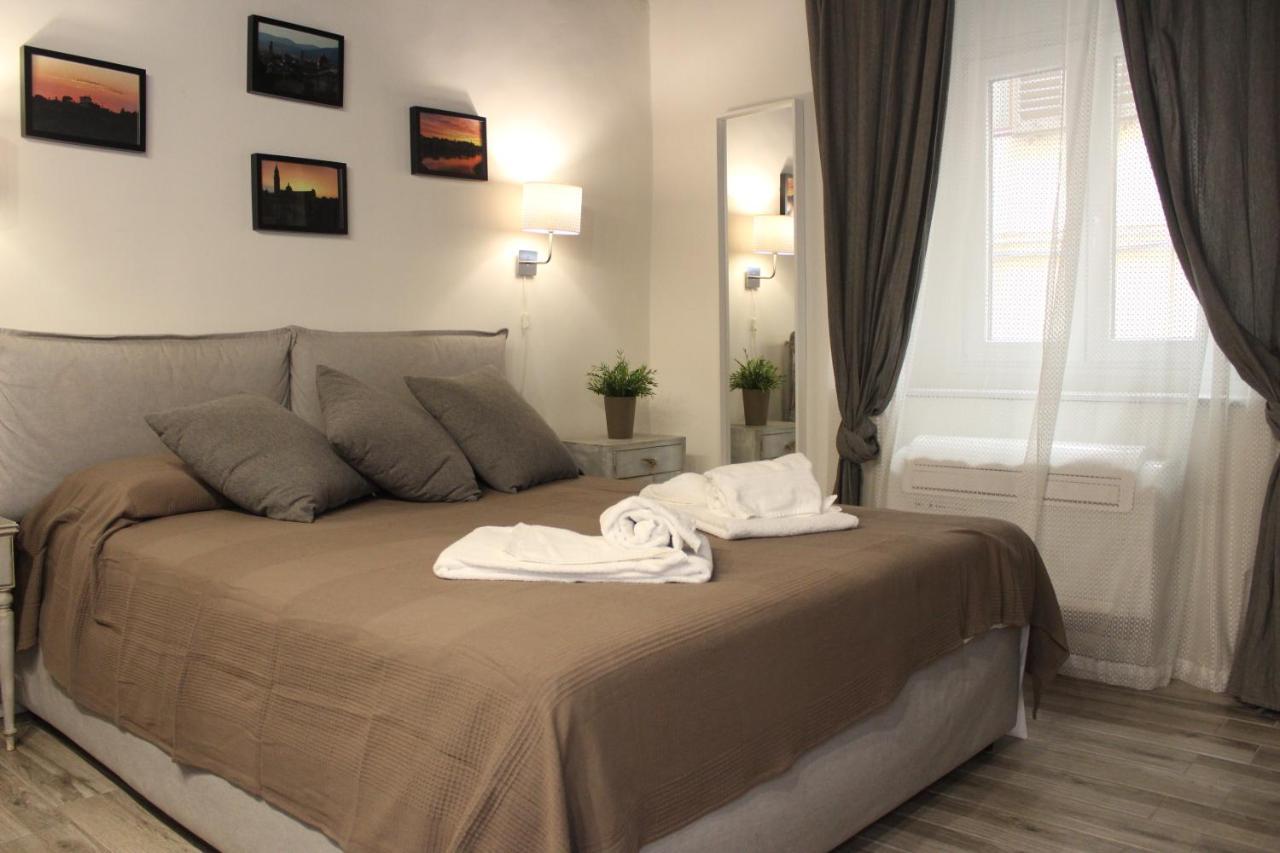 Art Apartment Piccolo Rifugio Florenz Exterior foto